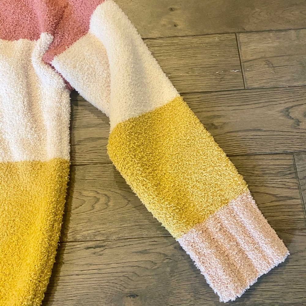NWT Color Block Sweater - Picture 7 of 15